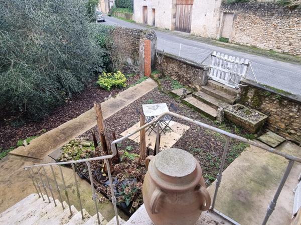 Maison Rénovée - 3 Ch - 109m² - JOUHET - 86500