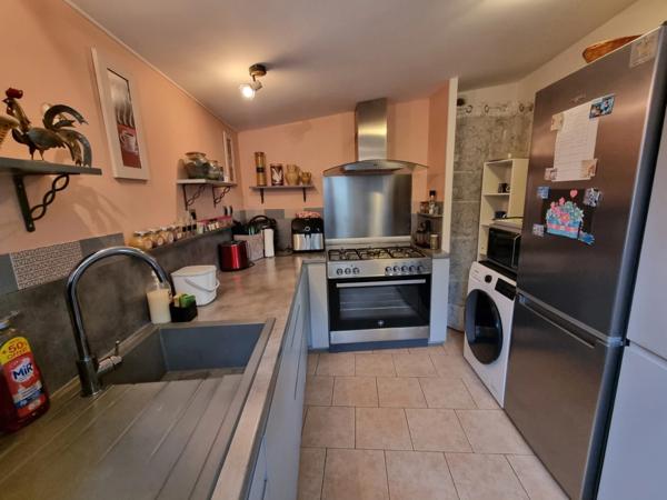 Maison Rénovée - 3 Ch - 109m² - JOUHET - 86500