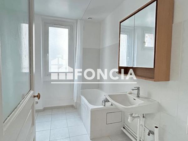 Location Appartement 4 pièces 82.04 m² - 3 RUE DE WATTIGNIES Paris 75012