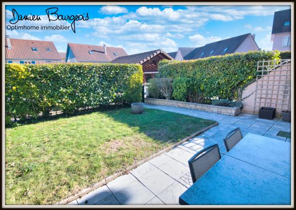 Maison mitoyenne traversante de 137m2 habitable 169 m2 au sol
