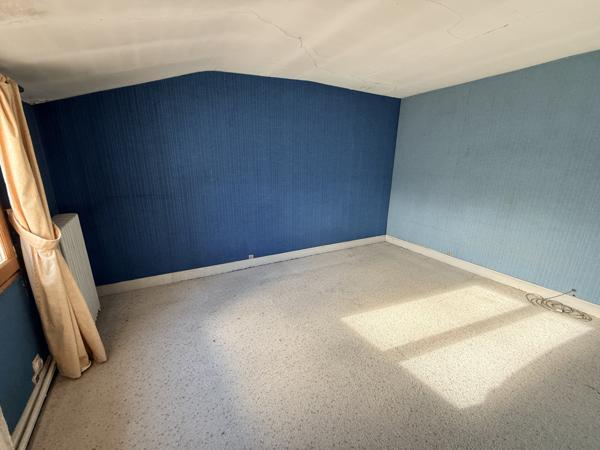 Coulommiers (77120) Hyper centre ville de COULOMMIERS