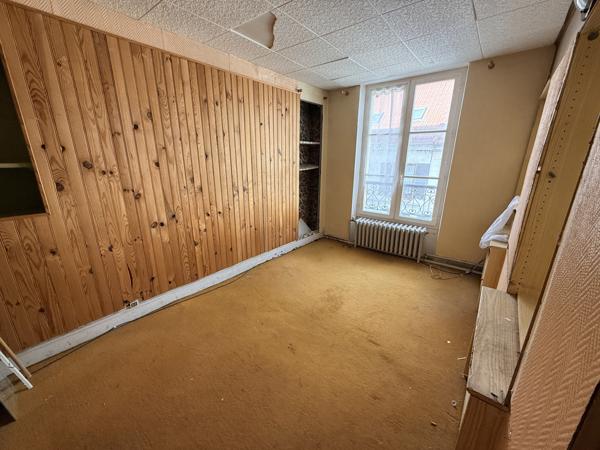 Coulommiers (77120) Hyper centre ville de COULOMMIERS