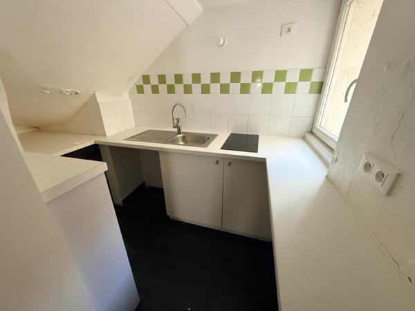 Coulommiers (77120) Hyper centre ville de COULOMMIERS