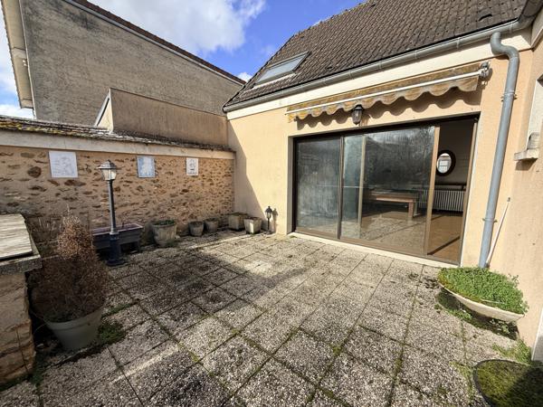 Coulommiers (77120) Hyper centre ville de COULOMMIERS