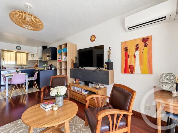 Appartement F2 à vendre  2 pièces - 46 m 2   MOUGINS  - 06