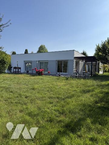 SAINT AVE COETIDIGO-MAISON DE PLAIN PIED 1300 m2 de terrain