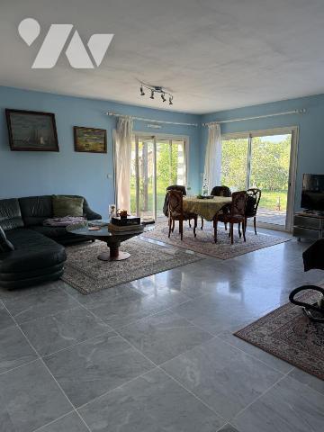 SAINT AVE COETIDIGO-MAISON DE PLAIN PIED 1300 m2 de terrain