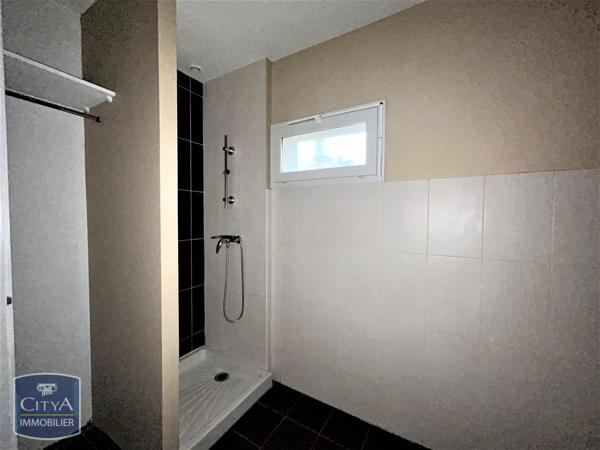 Appartement à louer 3 pièces 85.11m² Montauban (82000)
