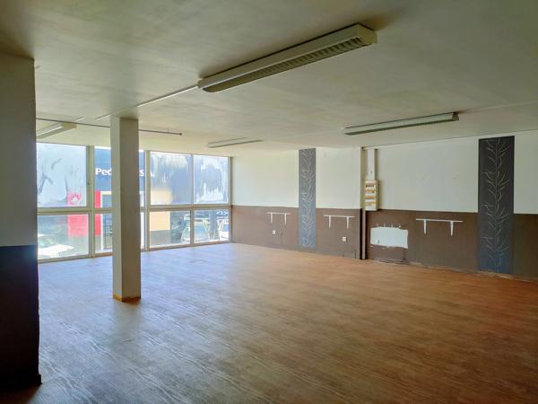 Local commercial - Manosque - Réf. 317