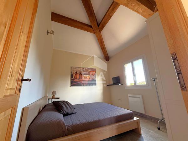 Les Pennes Mirabeau - Maison T5 avec garage sur 1094m² de parcelle.