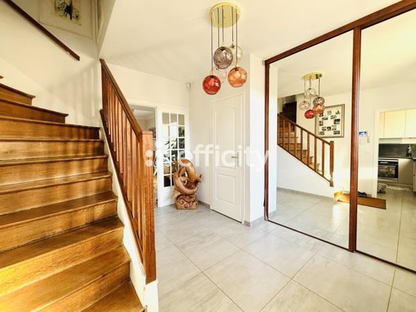 Maison 6 pièces - 180 m² Bien prestige