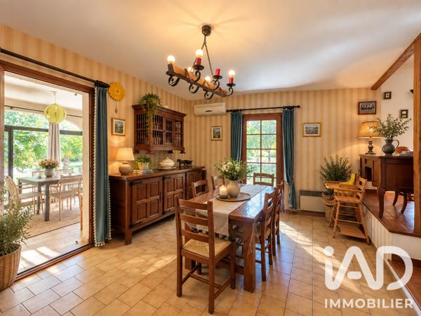 Maison à vendre 7 pièces 185 m² Saint-Hippolyte-du-Fort