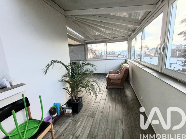 Maison à vendre 5 pièces 180 m² Saint-Martin-la-Plaine