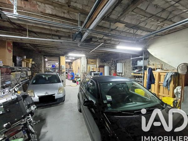 Maison à vendre 5 pièces 180 m² Saint-Martin-la-Plaine