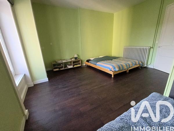 Maison à vendre 5 pièces 180 m² Saint-Martin-la-Plaine
