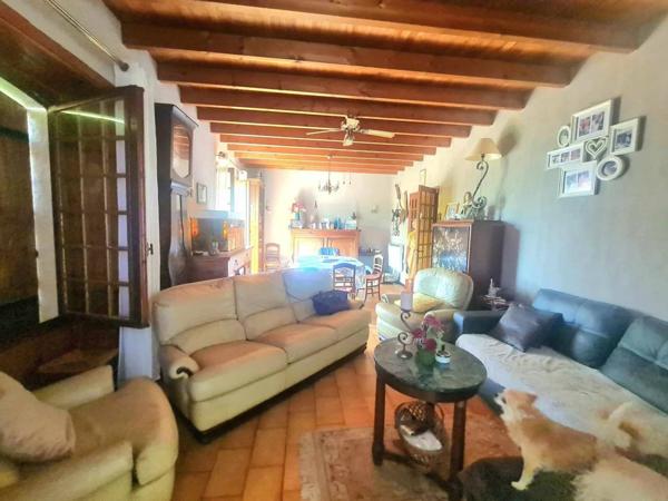 Propriété comprenant 2 maisons au calme