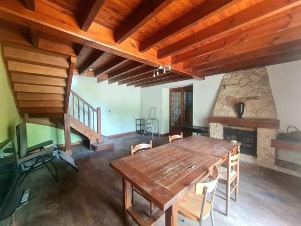 Propriété comprenant 2 maisons au calme