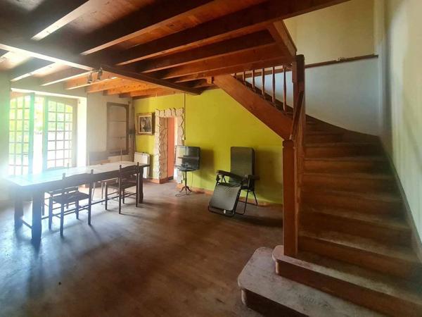 Propriété comprenant 2 maisons au calme