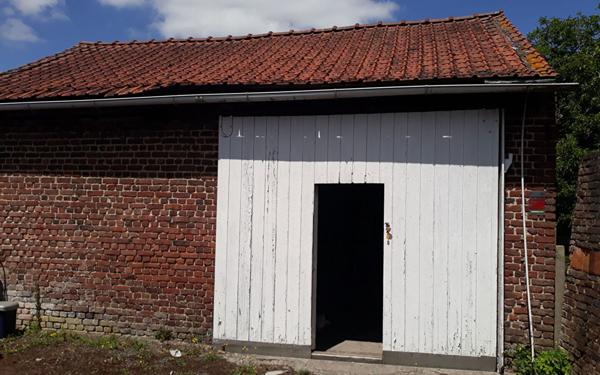 Stationnement à louer    160 m2 Estaires