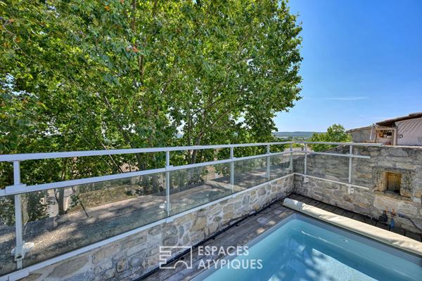 L’esprit attique, une maison de charme avec bassin en coeur de village