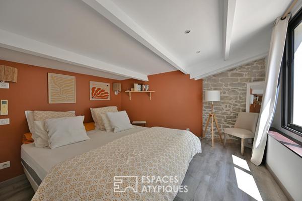 L’esprit attique, une maison de charme avec bassin en coeur de village