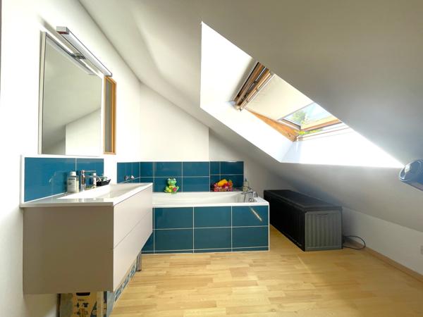 Superbe maison bel étage avec jardin et garage