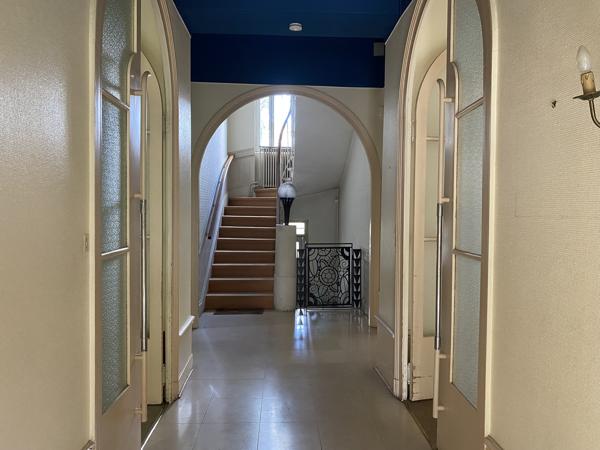 Maison
         8 pièces
        - 232 m² 349 000 € *