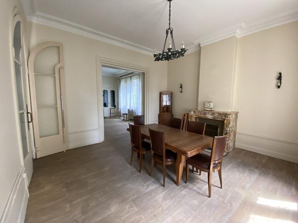 Maison
         8 pièces
        - 232 m² 349 000 € *