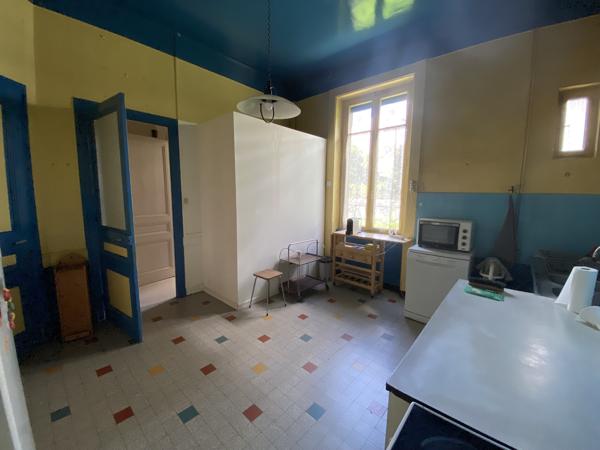 Maison
         8 pièces
        - 232 m² 349 000 € *