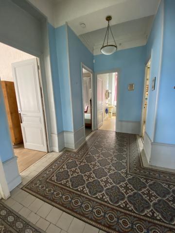 Maison
         8 pièces
        - 232 m² 349 000 € *