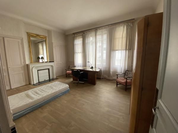 Maison
         8 pièces
        - 232 m² 349 000 € *