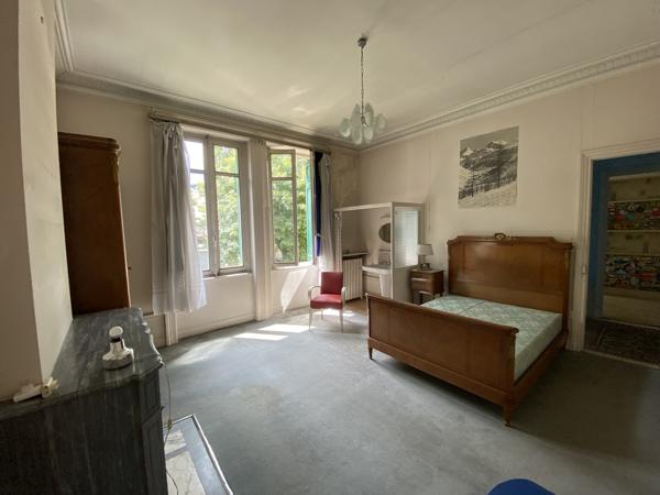 Maison
         8 pièces
        - 232 m² 349 000 € *