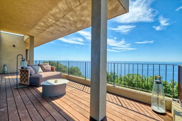 Maison Erbalunga - Brando 6 pièces 267 m2 terrain 1208 m2 - vue mer - piscine