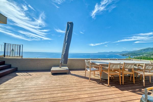 Maison Erbalunga - Brando 6 pièces 267 m2 terrain 1208 m2 - vue mer - piscine