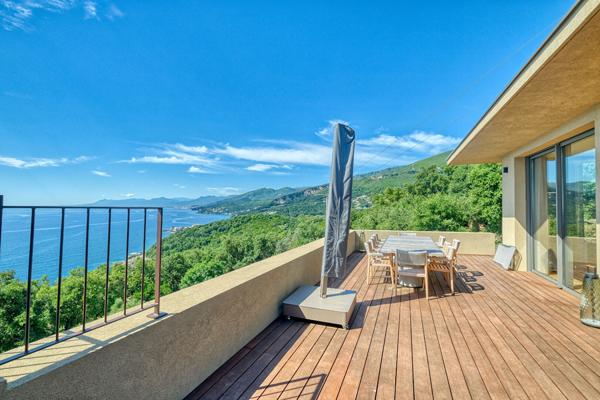 Maison Erbalunga - Brando 6 pièces 267 m2 terrain 1208 m2 - vue mer - piscine