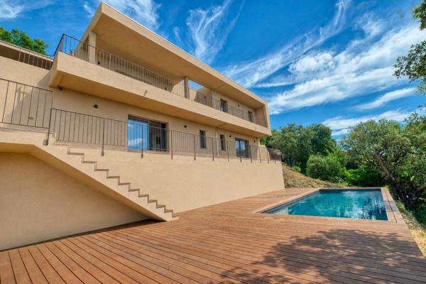 Maison Erbalunga - Brando 6 pièces 267 m2 terrain 1208 m2 - vue mer - piscine