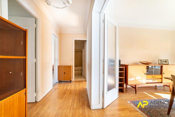 Appartement La Garenne Colombes 4 pièce(s) 72 m2 €399 000 ** - Référence 498CL