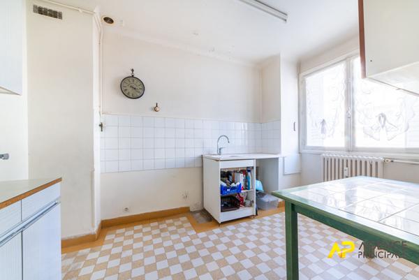 Appartement La Garenne Colombes 4 pièce(s) 72 m2 €399 000 ** - Référence 498CL