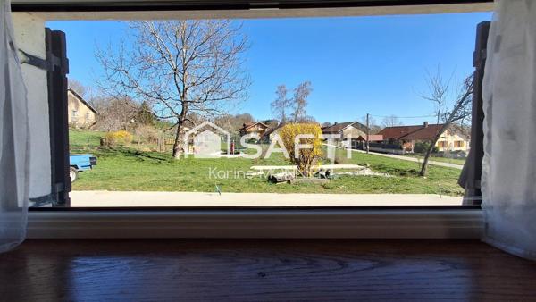 Ancienne ferme dans un village au calme