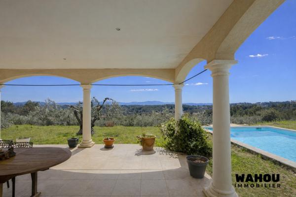 Draguignan (83300) Maison 230 m² – Piscine – Vue dégagée – Environnement calme