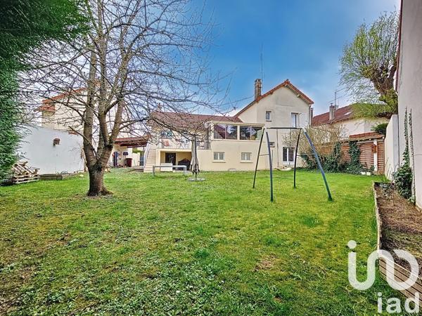 Maison à vendre 8 pièces 150 m² Vaires-sur-Marne