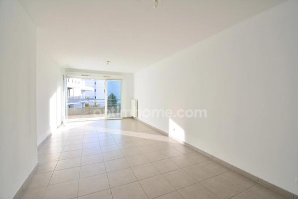 MONTPELLIER - Appartement T3 avec terrasse, cave et garage double