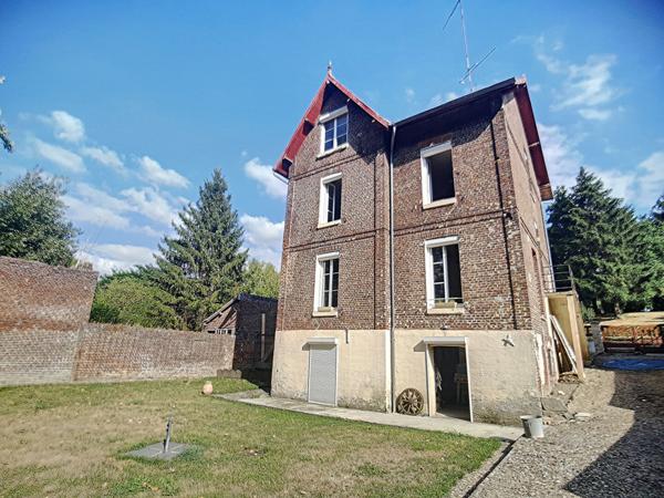 Achat maison près de CHARMES - 7 pièce(s) - 141 m² - 138 900 €
