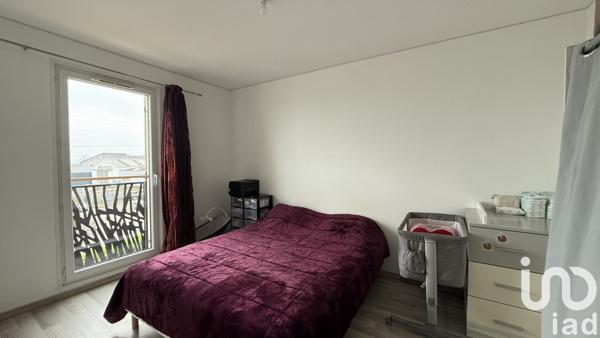 Appartement 2 pièces de 40 m² à Magnanville (78200)