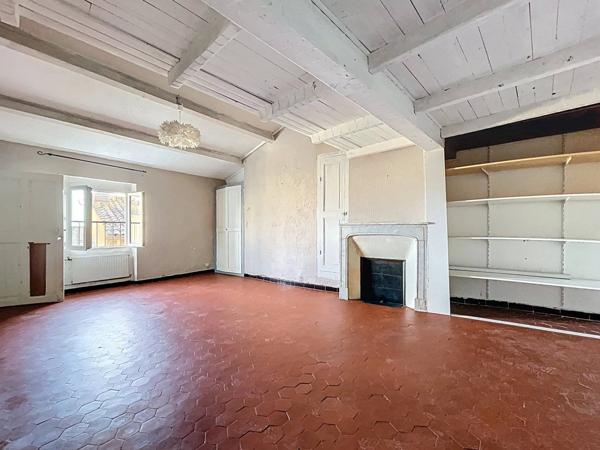 Maison de village à rénover, fort potentiel