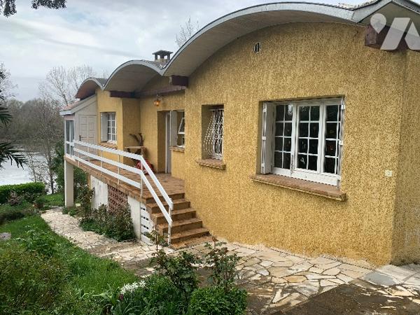 Maison 187 m² sur terrain 1744 m² chemin des étroits