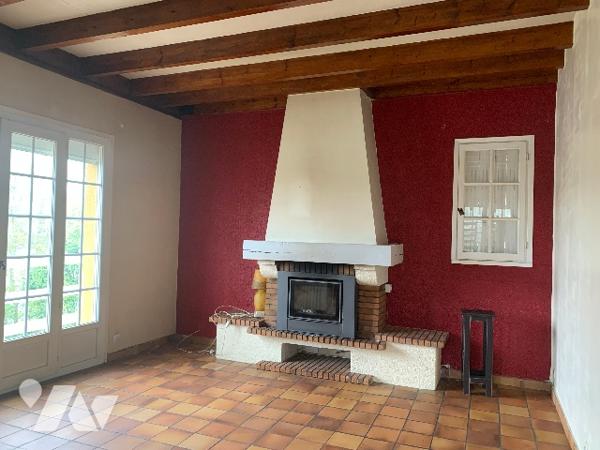 Maison 187 m² sur terrain 1744 m² chemin des étroits