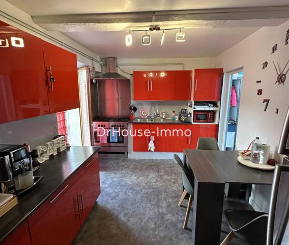 Immeuble à vendre 15 pièces de 288 m²