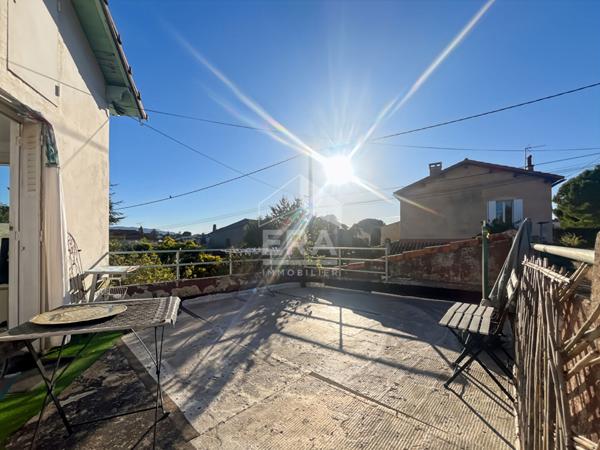 Maison - Secteur Boileaux - 110m2 - Rénovation à prévoir - Garage - Plan de cuques 13380