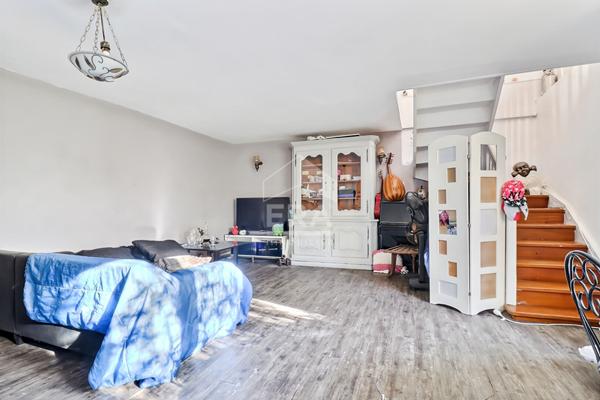 Maison - Secteur Boileaux - 110m2 - Rénovation à prévoir - Garage - Plan de cuques 13380